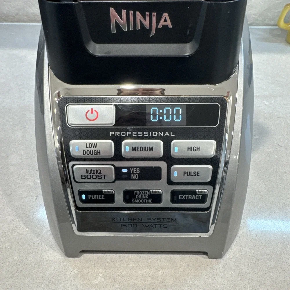 Ninja BL687CO 30 Kitchen System 1500 Watt ProBlender  -Base Only- Tested